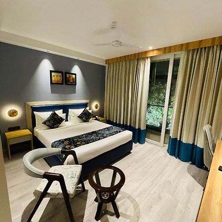 Hotel Malbork Inn @ Janakpuri Delhi  Exterior photo