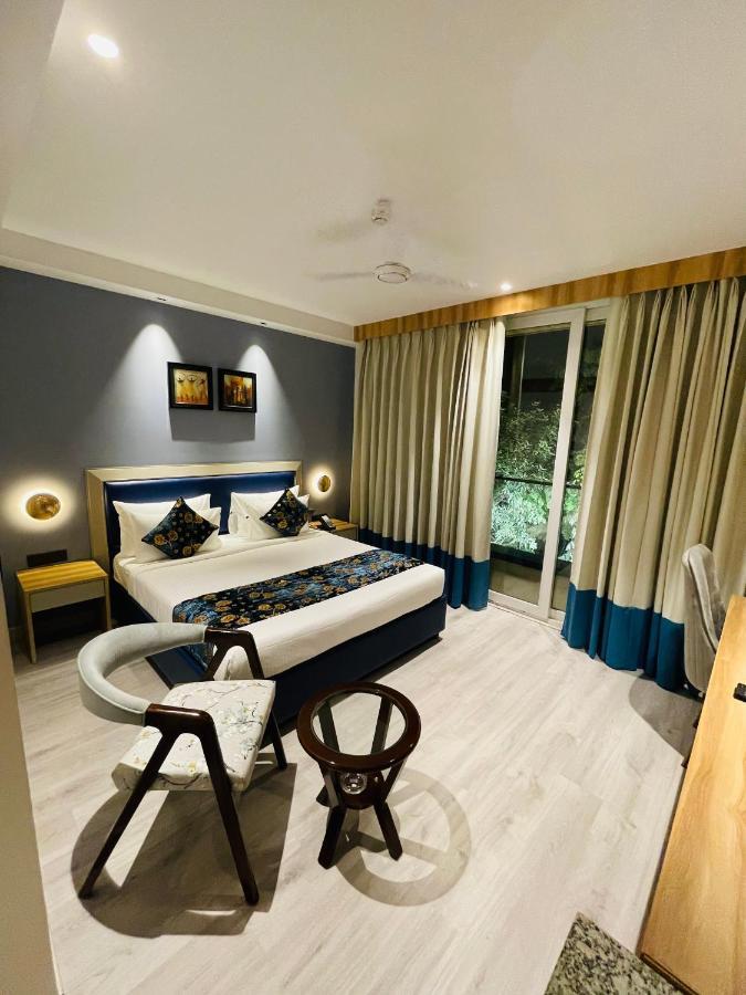Hotel Malbork Inn @ Janakpuri Delhi  Exterior photo